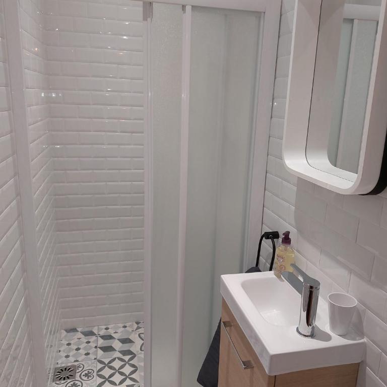 Studio avec accès direct sur le port de Gruissan - Studio avec Terrasse - 4