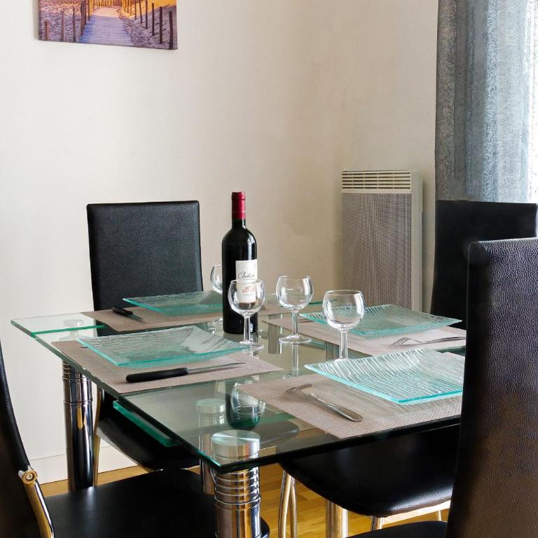 Belfort - Localisation exceptionnelle 2 chambres avec ascenseur et Parking - Appartement avec Balcon - 2