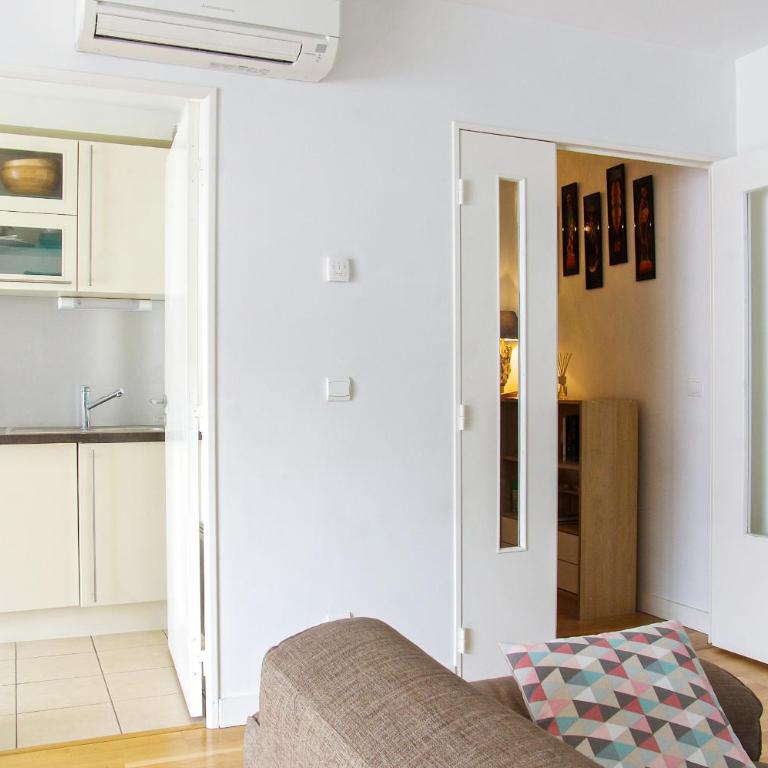 Belfort - Localisation exceptionnelle 2 chambres avec ascenseur et Parking - Appartement avec Balcon - 11