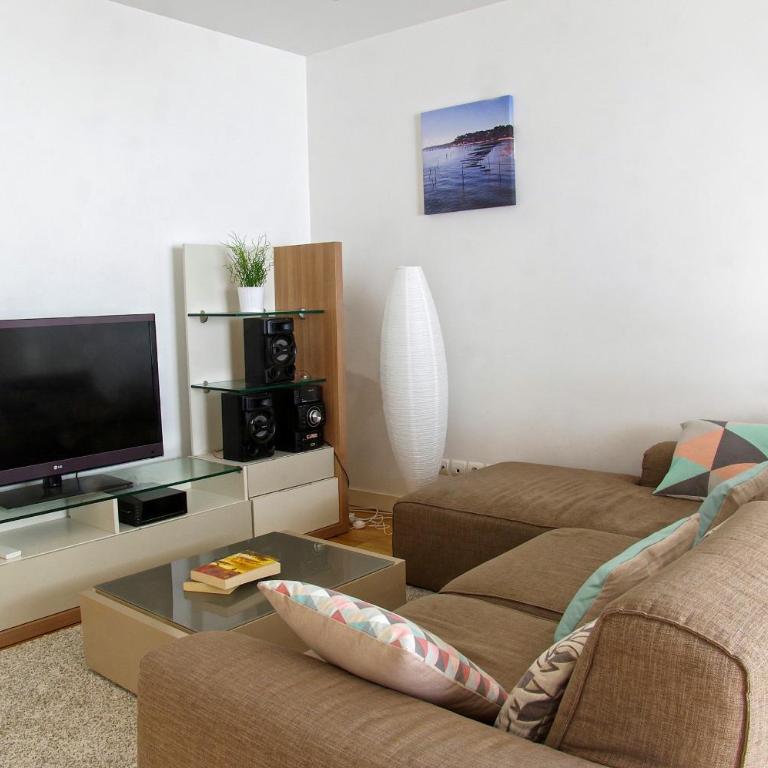 Belfort - Localisation exceptionnelle 2 chambres avec ascenseur et Parking - Appartement avec Balcon - 24