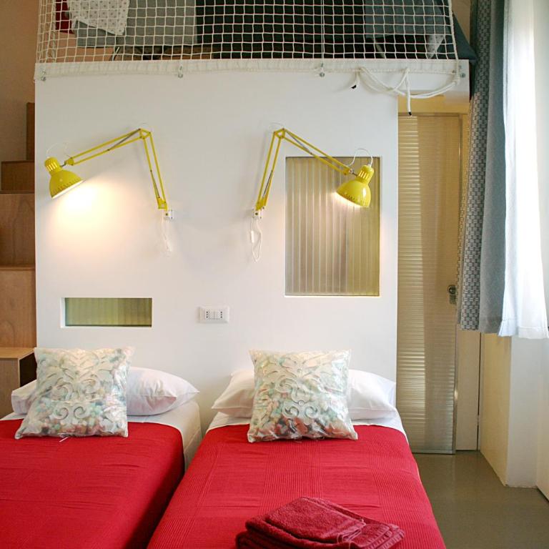 B&B Loft Padova - Camera Matrimoniale/Doppia con Letti Singoli con Bagno Privato - 1