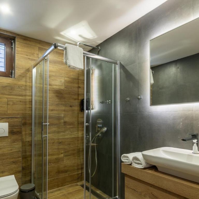 SREBRNA PLANINA Spa & Resort - King Suite with Balcony - 2