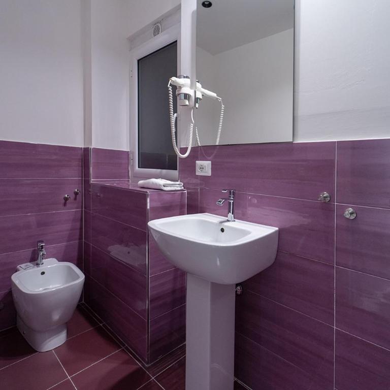 P.C. Boutique H. Vesuvius, Napoli Centro, by ClaPa Group - Camera Matrimoniale Standard - 7