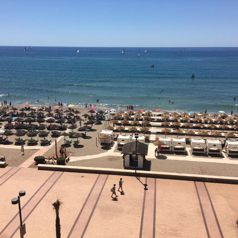 APARTAMENTO EN PRIMERA LINEA/BEACHFRONT APARTMENT - Apartamento de 3 dormitorios - 97
