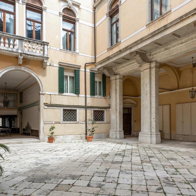Luxury on the Gran Canal with wonderful view - Two-Bedroom Apartment - 62