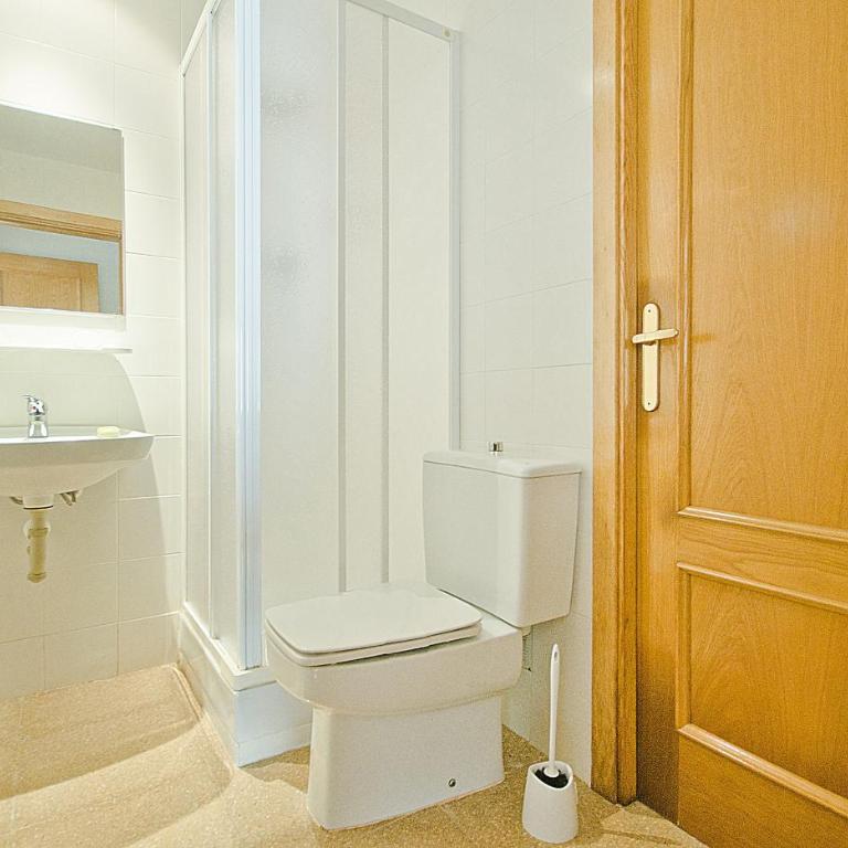 R11 Casa Blanca con gran jardin y piscina - Villa - 31