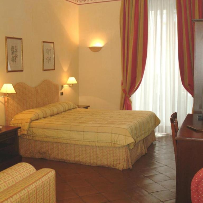 Hotel La Ville - Classic Triple Room - 2