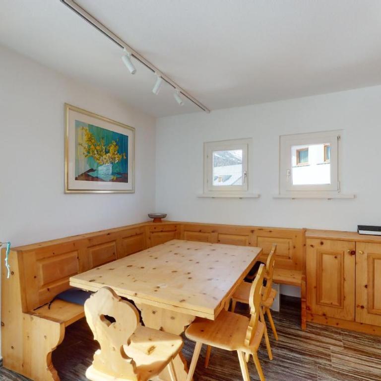 Abitaziun Curtins 1 6 - La Punt Chamues-ch - Apartment mit Blick auf die Berge - 5