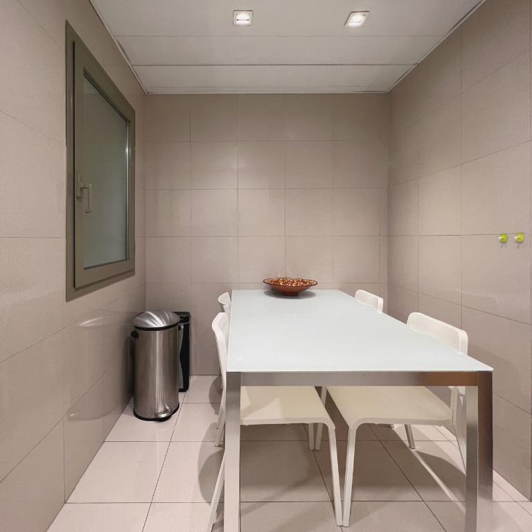 Stay Unique Apartments Diagonal III - Three-Bedroom Apartment - 30
