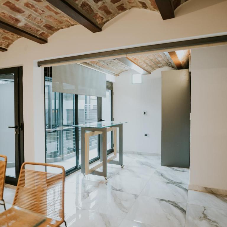M65 Luxury Apartments - Apartamento Superior de 2 dormitorios - 17