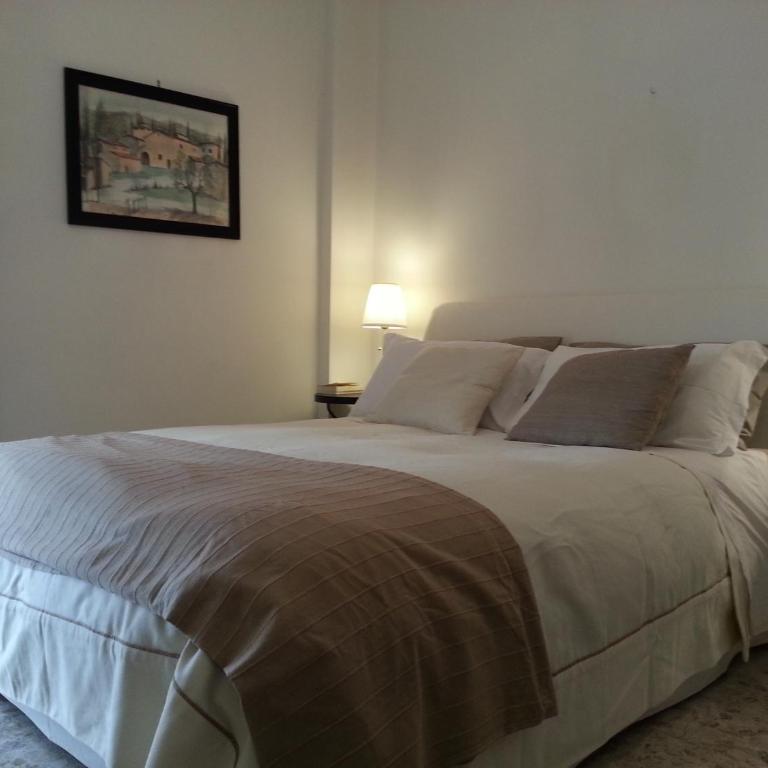 Vomero Apartment - Appartamento con 2 Camere da Letto - 7