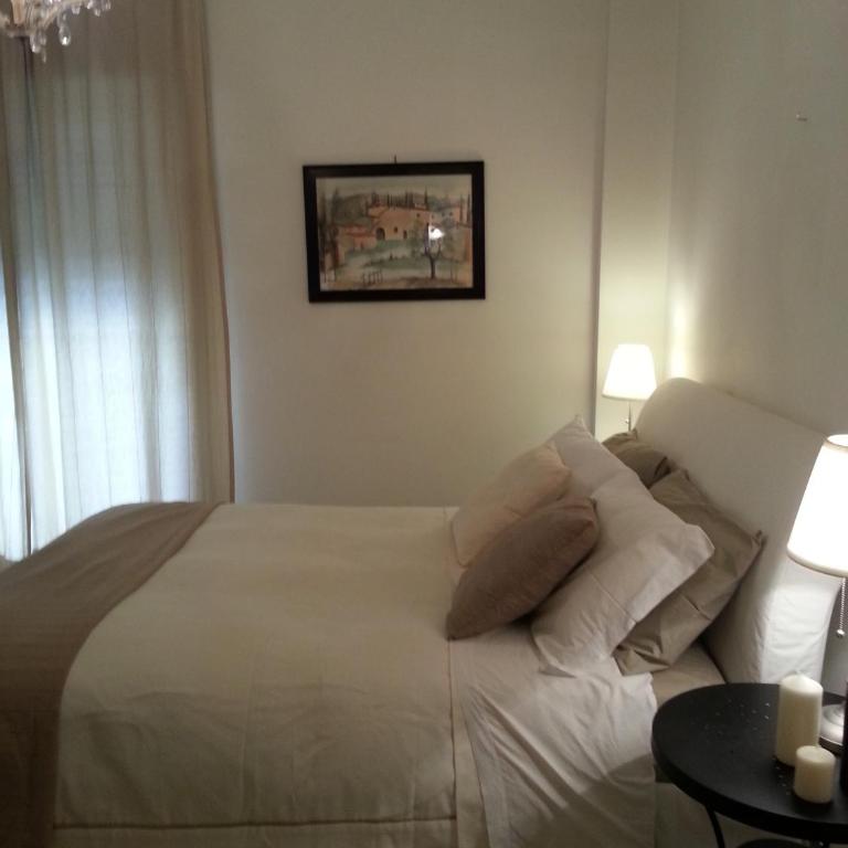 Vomero Apartment - Appartamento con 2 Camere da Letto - 1