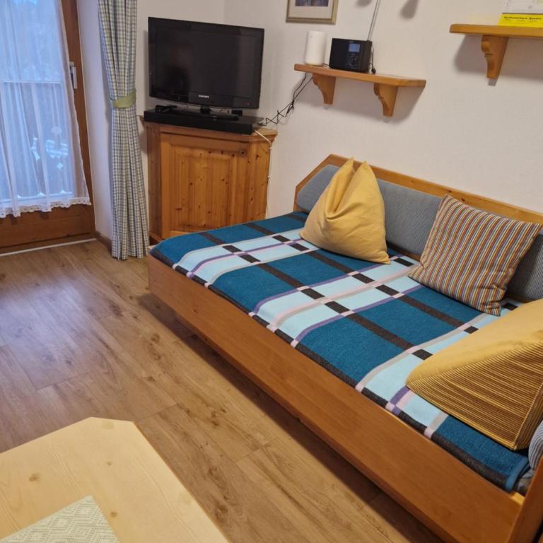 Landhaus Salzmann - Two-Bedroom Apartment with Balcony - 6