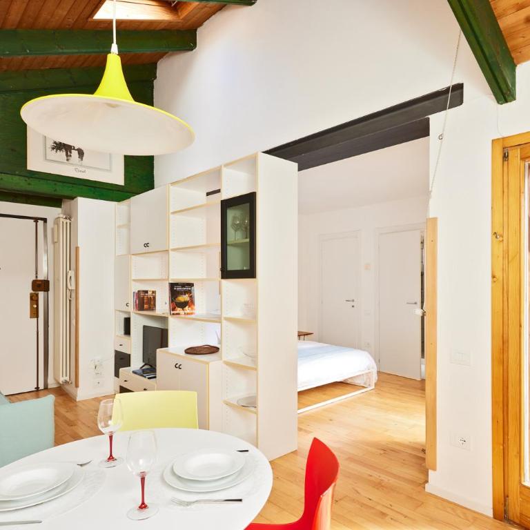 Italian design small attic - Appartamento con 1 Camera da Letto - 3