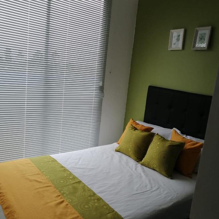 Apartamentos para tus vacaciones - Apartamento con vistas a las montañas - 1