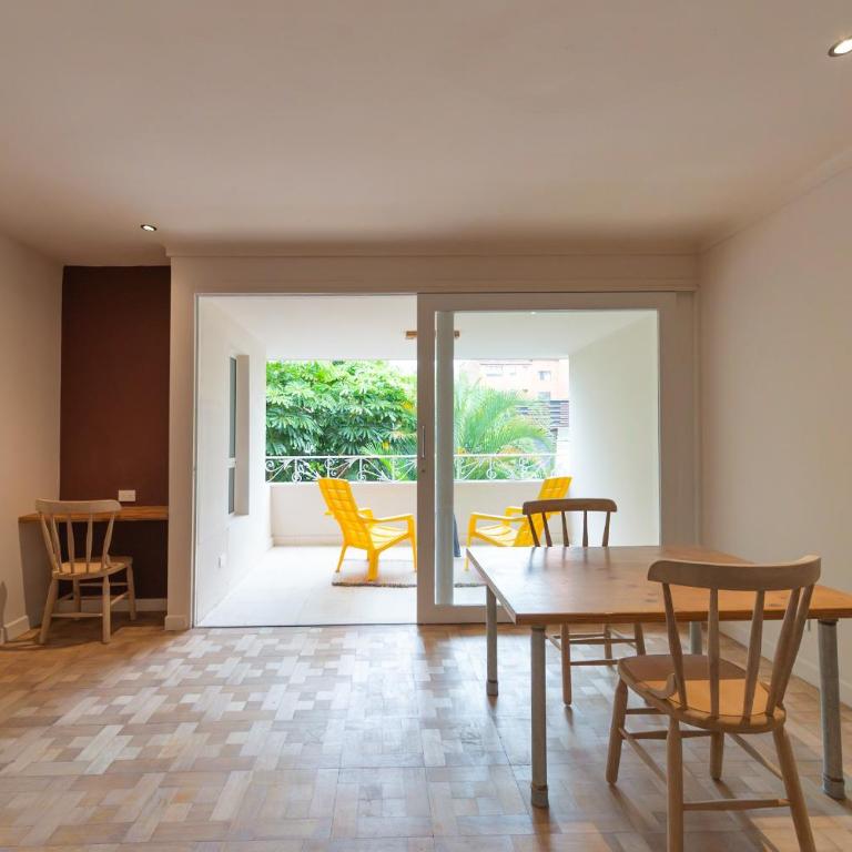 Casa Mosaiko Nutibara Laureles - Habitación Doble Deluxe con balcón - 5