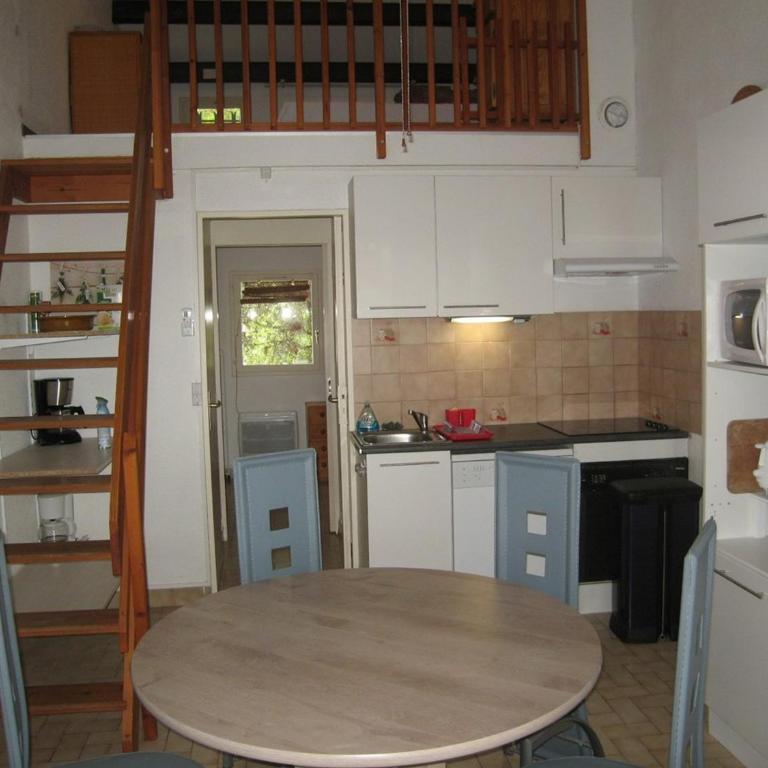 Villa T3 Mezzanine Climatisée, Terrasse & Parking, 900m de la Plage - Saint-Cyprien Plage - FR-1-106-42 - Villa - 2