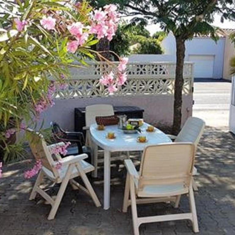 Villa T3 Mezzanine Climatisée, Terrasse & Parking, 900m de la Plage - Saint-Cyprien Plage - FR-1-106-42 - Villa - 9