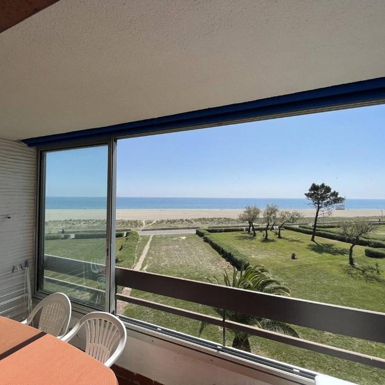 Appartement 2 pièces face plage avec loggia, parking sécurisé et Wifi - Saint-Cyprien - FR-1-106-46 - Apartment - 10