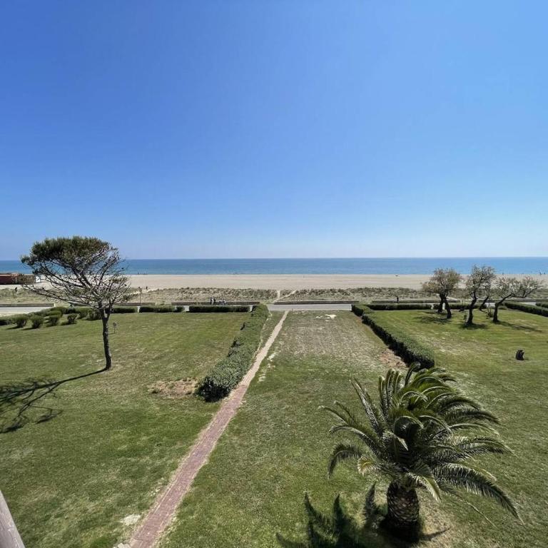 Appartement 2 pièces face plage avec loggia, parking sécurisé et Wifi - Saint-Cyprien - FR-1-106-46 - Apartment - 13