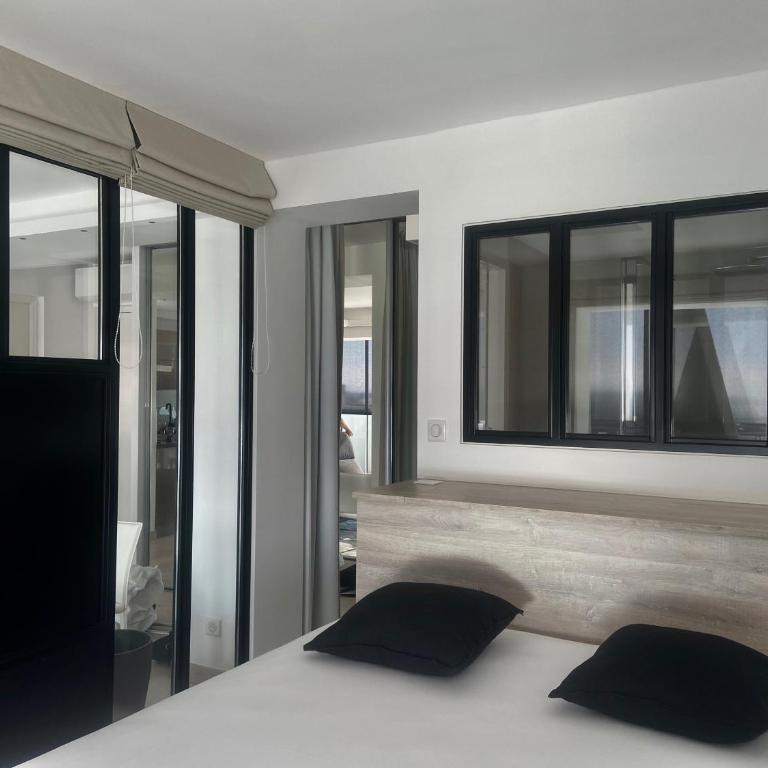 LE PANORAMIQUE, P2 vue sur mer, clim, centre ville, WIFI - Appartamento con 1 Camera da Letto - 5
