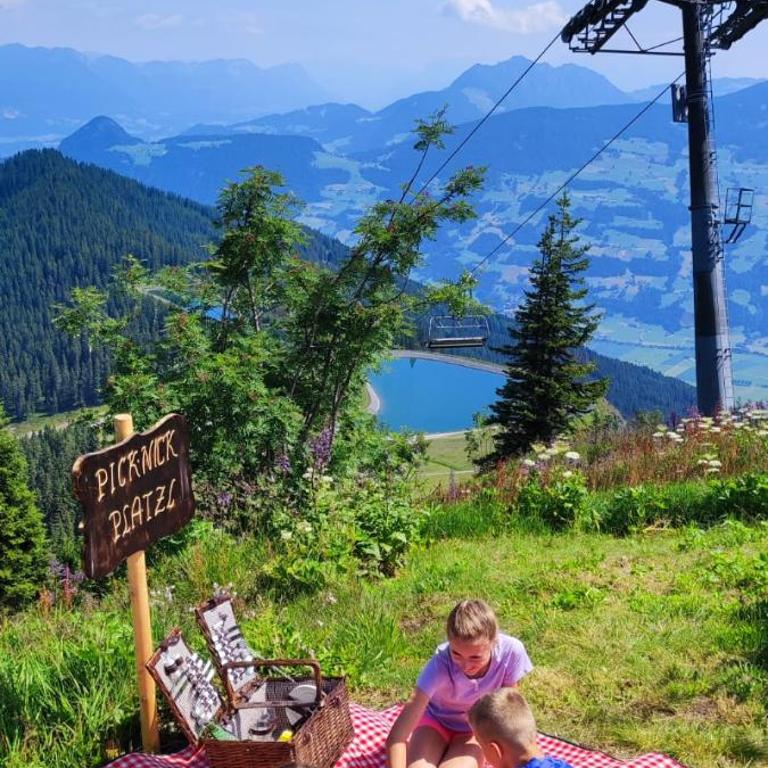 Landhaus Katharina bis 5 Personen mit Saunachalet und Blick auf die Bergwelt des Zillertals - Apartment mit Blick auf die Berge - 26