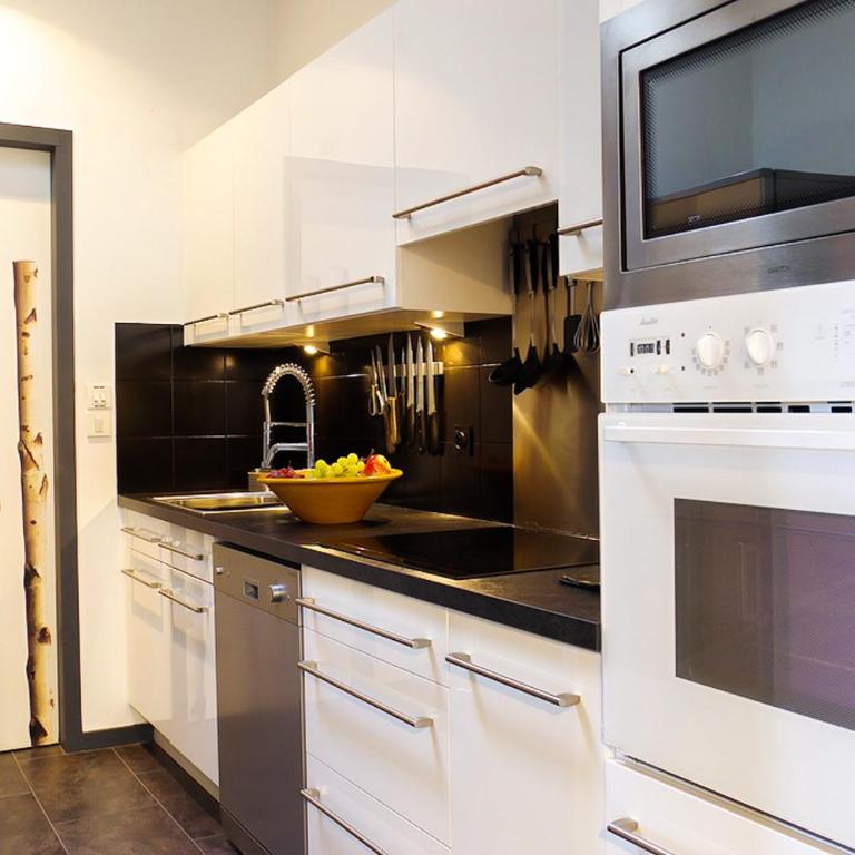 444 Tourny - Localisation exceptionnelle 2 chambres avec ascenseur et Parking - Appartement en Duplex - 8
