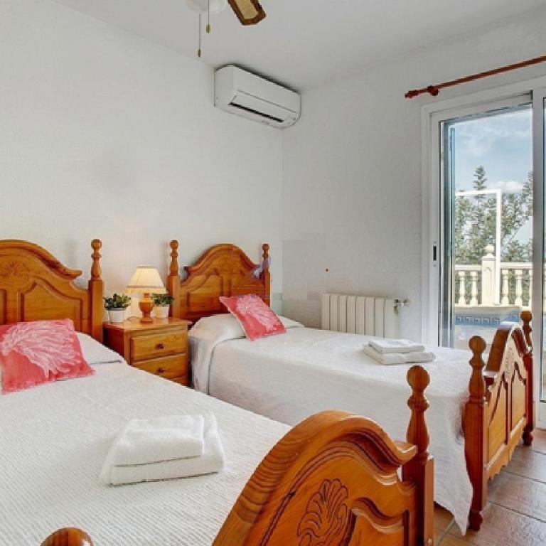 Amanda: 4 bedroom villa with stunning views - Villa - 20