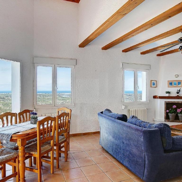 Amanda: 4 bedroom villa with stunning views - Villa - 12