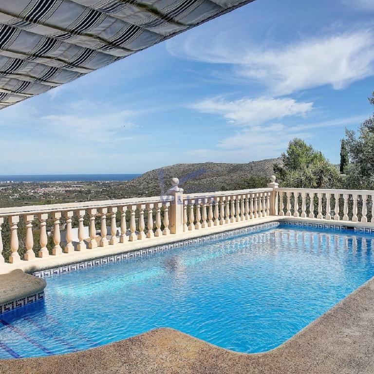 Amanda: 4 bedroom villa with stunning views - Villa - 7