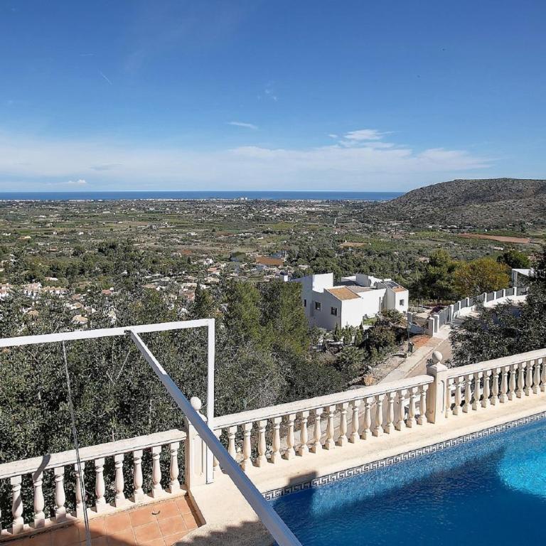 Amanda: 4 bedroom villa with stunning views - Villa - 8
