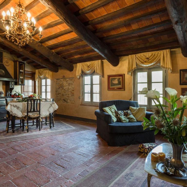 La Dimora dei Conti, Indulge in a Country Farmhouse Apartment with Jacuzzi Facing the Town! - Villa con 1 Camera da Letto - 34