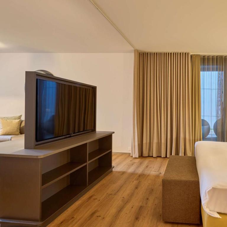 Radisson Blu Hotel, Lucerne - Junior Suite - 2