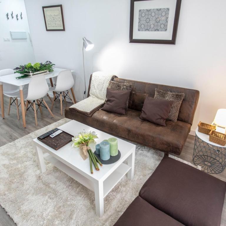 Apartamento renovado y confortable en el centro de Granada - Two-Bedroom Apartment - 3