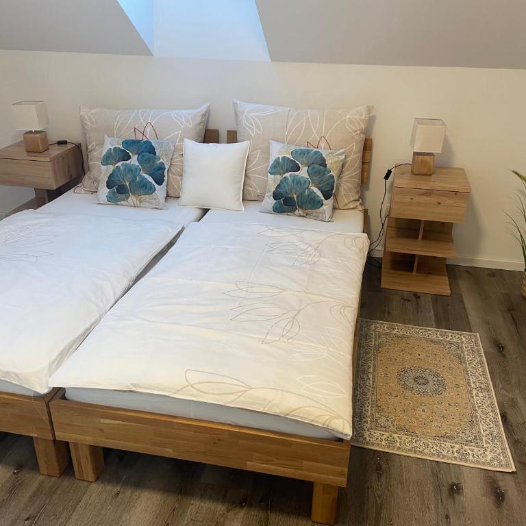 Sorinas Home - Comfortable Apartment near Graz - Free Parking - Apartment mit 2 Schlafzimmern mit Balkon und Terrasse - 24