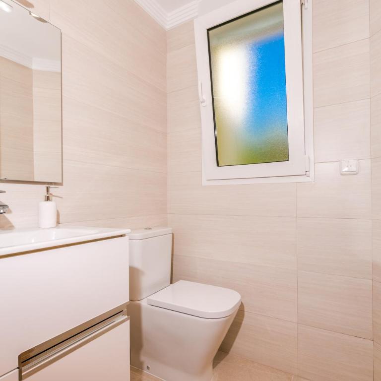 Casa Juana is a modern, luxury, exclusive, 6 bedroom villa. - Casa de 6 dormitorios - 32
