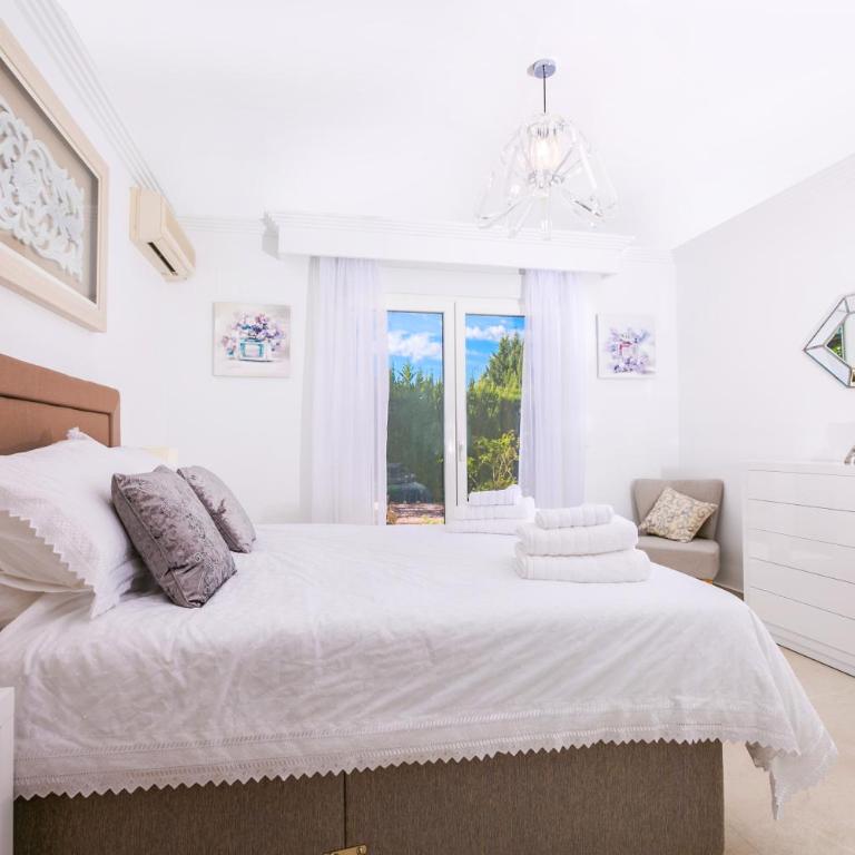 Casa Juana is a modern, luxury, exclusive, 6 bedroom villa. - Casa de 6 dormitorios - 24