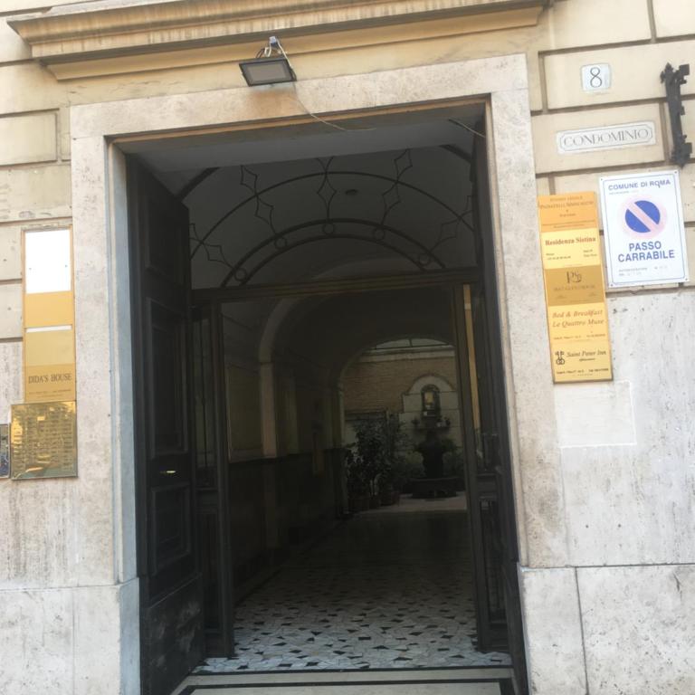 8 HOME - Appartamento - 2