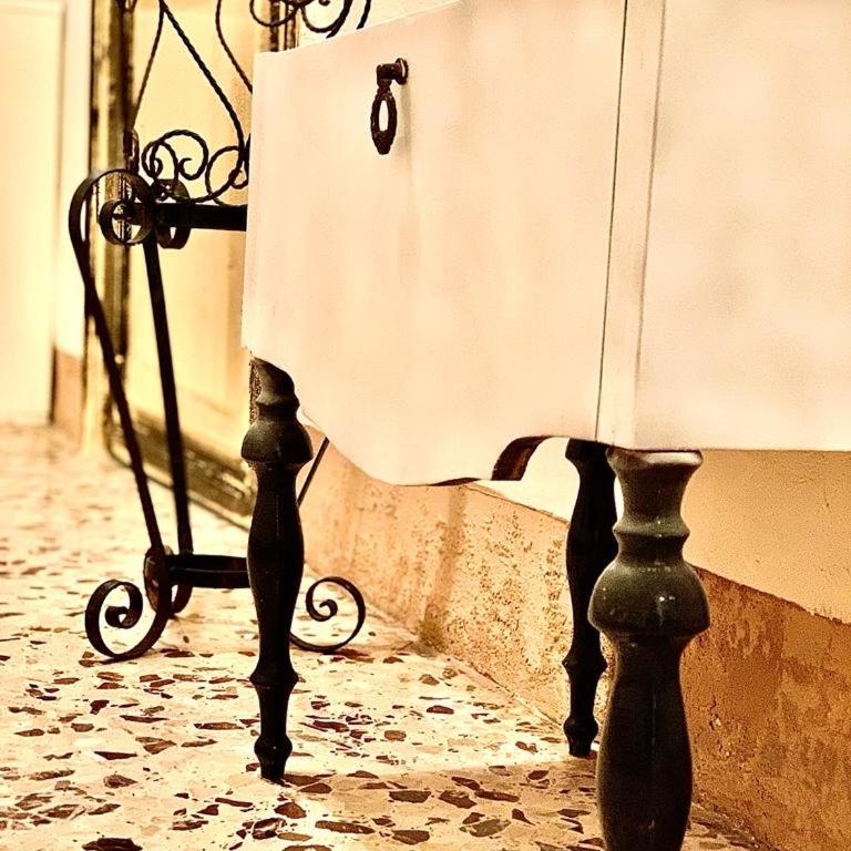 Il Vecchio Cortile - Appartamento con 2 Camere da Letto, Balcone e Terrazza - 69