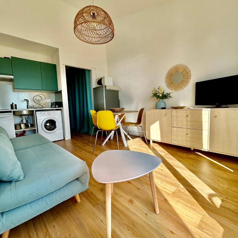 Superbe T2 avec Terrasse et vue su mer Quartier des Quilles à Sète - Apartamento de 1 dormitorio - 1
