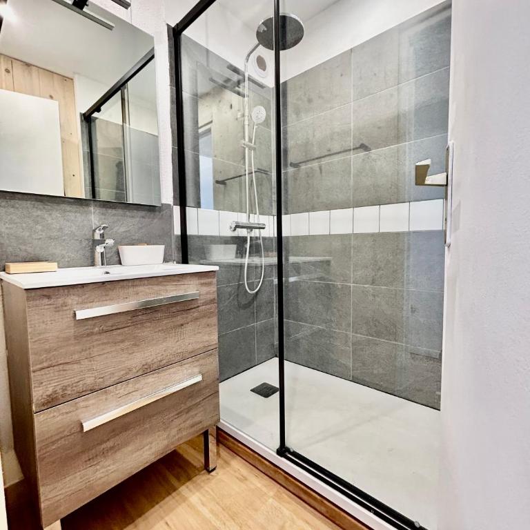 Superbe T2 avec Terrasse et vue su mer Quartier des Quilles à Sète - Apartamento de 1 dormitorio - 11