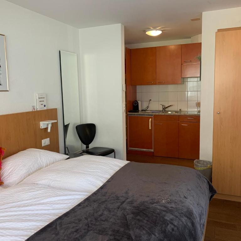 Hotel Belmont - Juchli Suite mit Balkon - 4