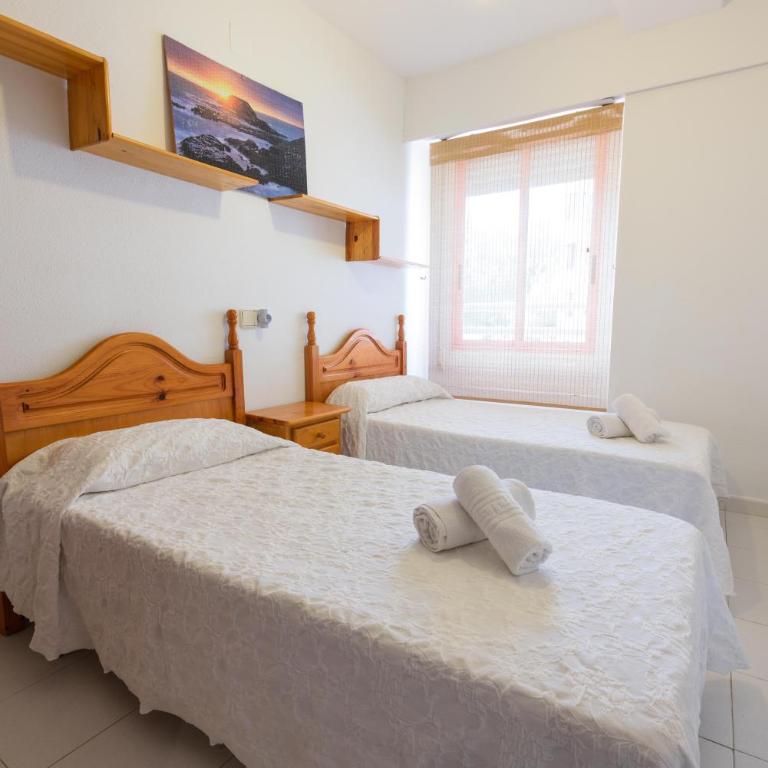 Martín- Increíbles vistas primera línea de playa para familias - Three-Bedroom Apartment - 8