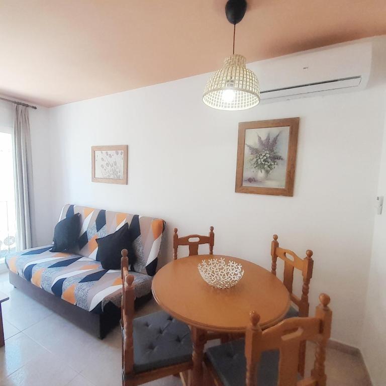Apartamentos Vicenta Playa Carihuela - One-Bedroom Apartment - 7