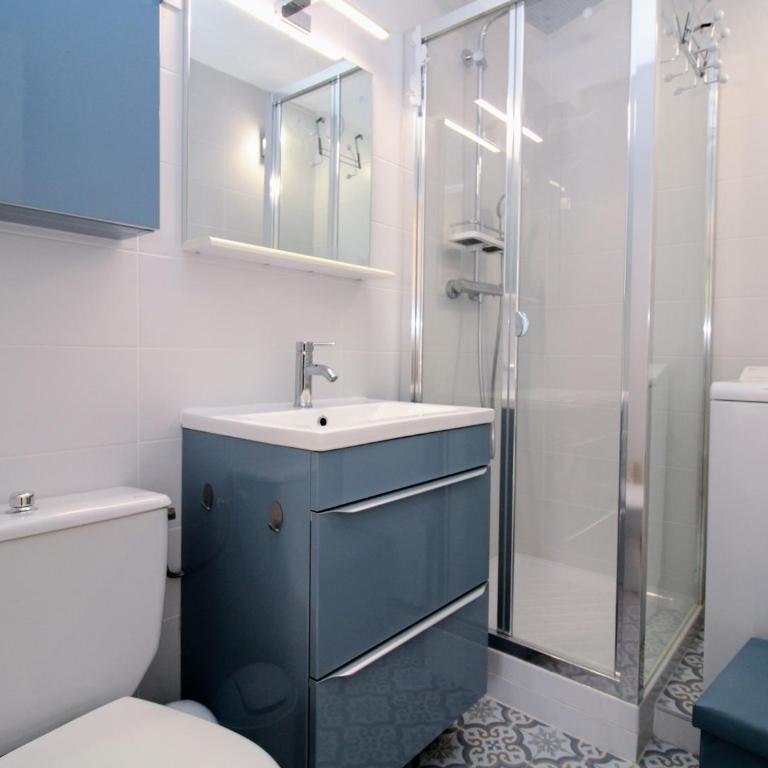 Saint Cyprien - T2 avec Balcon, Climatisation et Parking - FR-1-309-305 - Apartment - 7