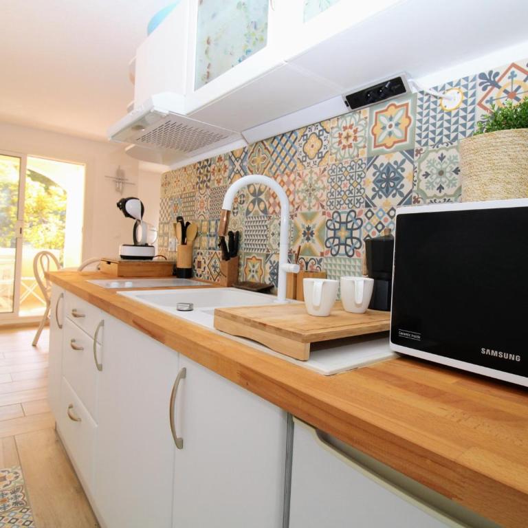Saint Cyprien - T2 avec Balcon, Climatisation et Parking - FR-1-309-305 - Apartment - 9