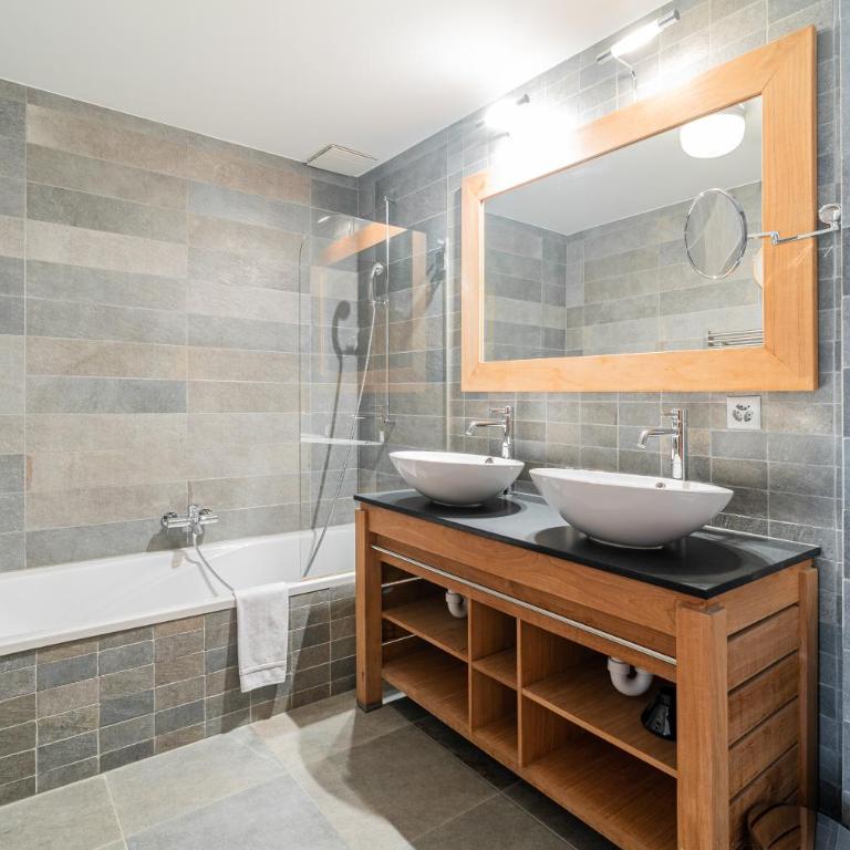 Haus Whymper by Zermatt Premium Apartments - One-Bedroom Apartment with Matterhorn View and terrace - 12