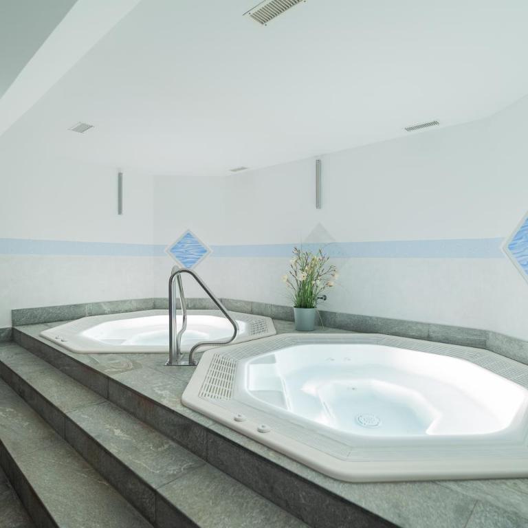 Haus Whymper by Zermatt Premium Apartments - One-Bedroom Apartment with Matterhorn View and terrace - 20