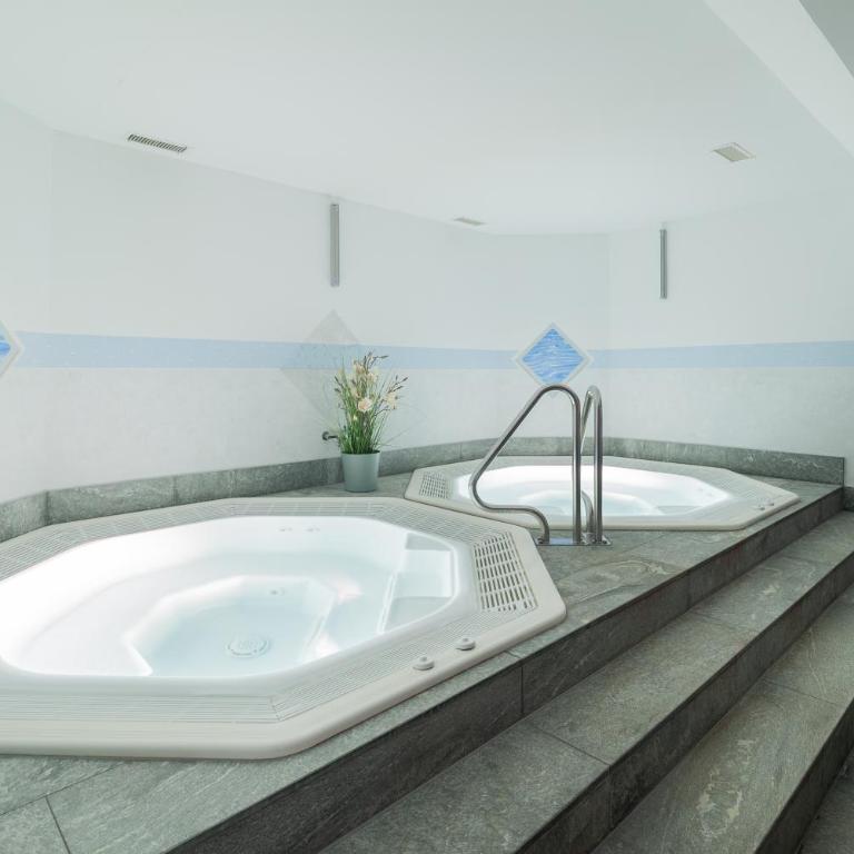 Haus Whymper by Zermatt Premium Apartments - One-Bedroom Apartment with Matterhorn View and terrace - 28