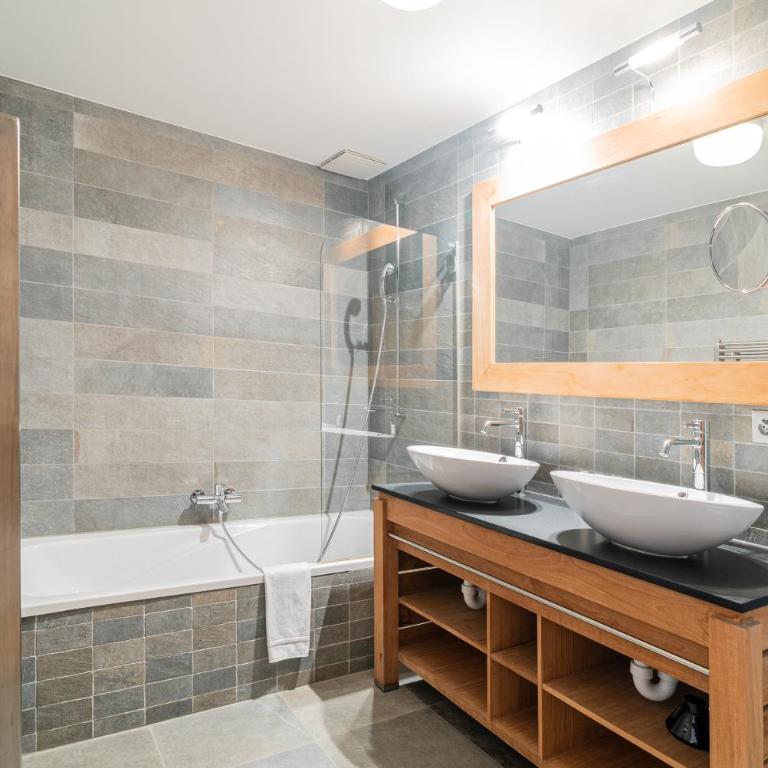 Haus Whymper by Zermatt Premium Apartments - One-Bedroom Apartment with Matterhorn View and terrace - 42